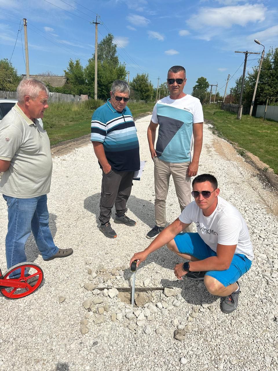 Приемка дорог по улиц улиц Труда в селе Новая Малыкла и Октябрьской в селе Новочеремшанск...