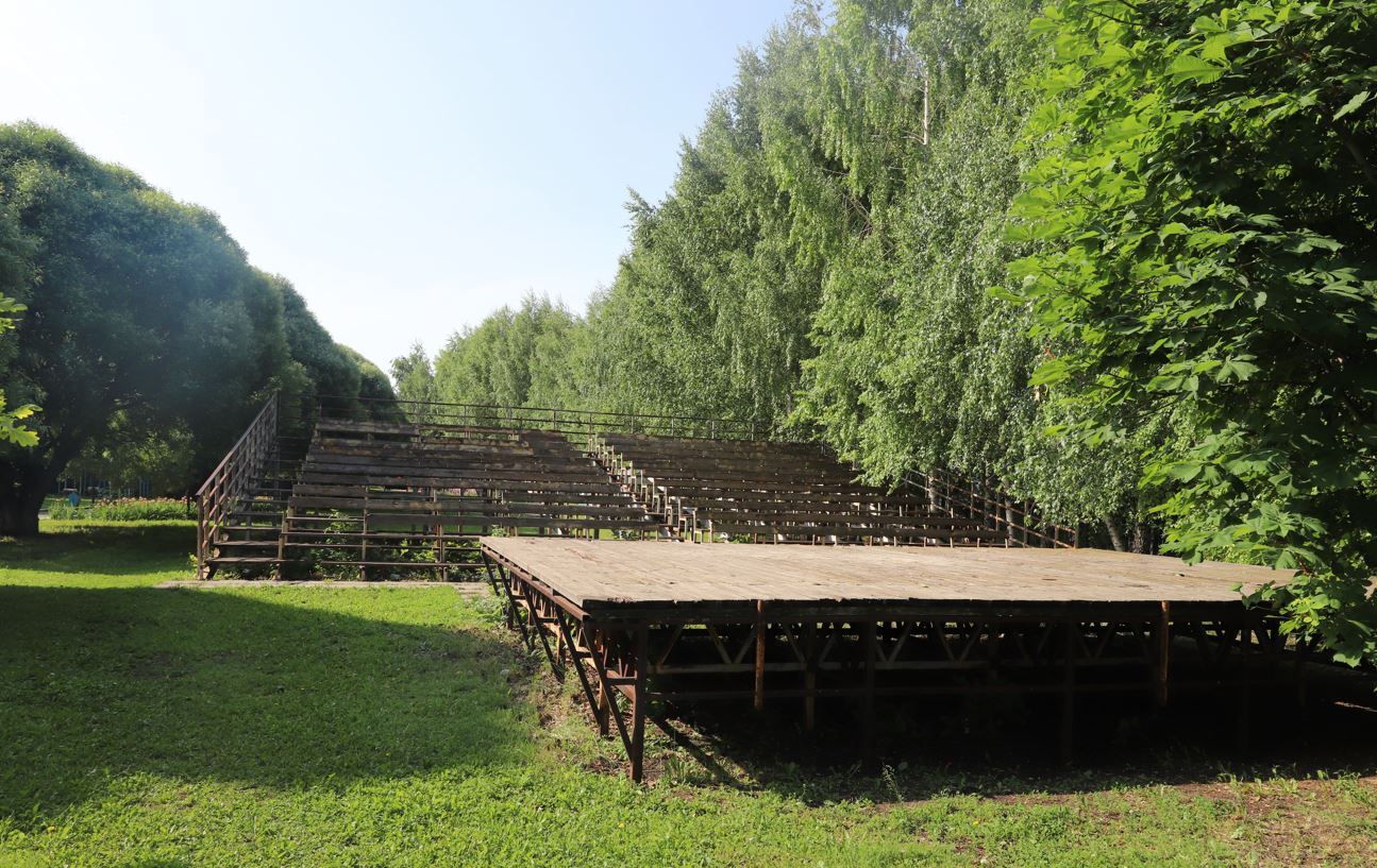 Благоустройство парка.